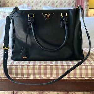 Large Prada Galleria Saffiano leather bag